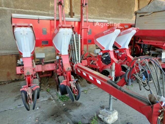 Красный Квернеланд Другая, объемом двигателя 0 л и пробегом 0 тыс. км за 23275 $, фото 1 на Automoto.ua