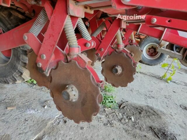 Красный Квернеланд Другая, объемом двигателя 0 л и пробегом 0 тыс. км за 23275 $, фото 5 на Automoto.ua