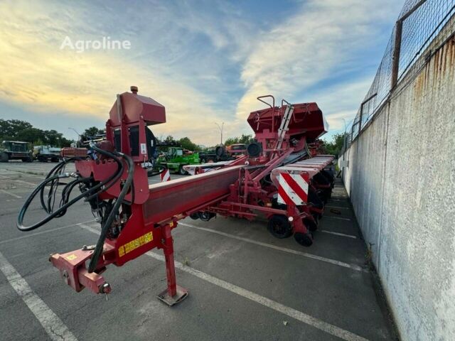 Червоний Квернеланд Другая, об'ємом двигуна 0 л та пробігом 0 тис. км за 113951 $, фото 3 на Automoto.ua