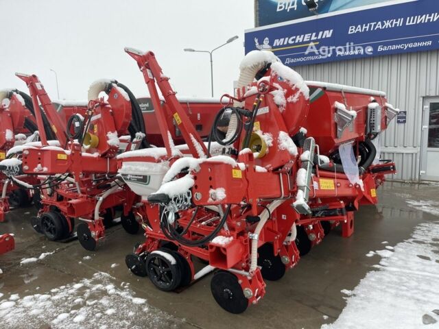 Красный Квернеланд Другая, объемом двигателя 0 л и пробегом 0 тыс. км за 85696 $, фото 4 на Automoto.ua