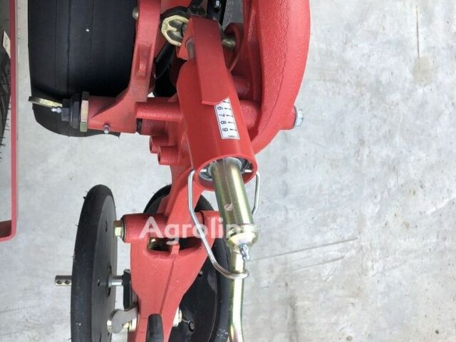 Красный Квернеланд Другая, объемом двигателя 0 л и пробегом 0 тыс. км за 85696 $, фото 21 на Automoto.ua