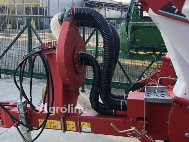 Красный Квернеланд Другая, объемом двигателя 0 л и пробегом 0 тыс. км за 85696 $, фото 15 на Automoto.ua