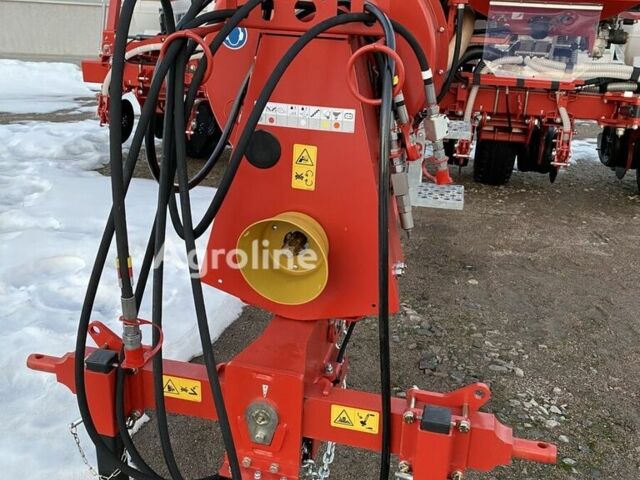 Красный Квернеланд Другая, объемом двигателя 0 л и пробегом 0 тыс. км за 110463 $, фото 3 на Automoto.ua