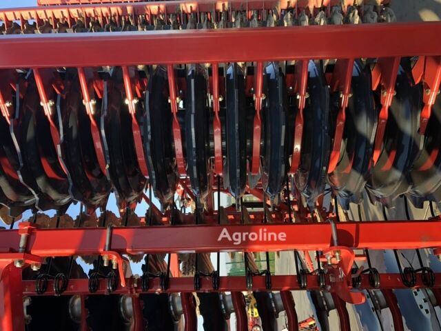 Красный Квернеланд Другая, объемом двигателя 0 л и пробегом 0 тыс. км за 94766 $, фото 19 на Automoto.ua