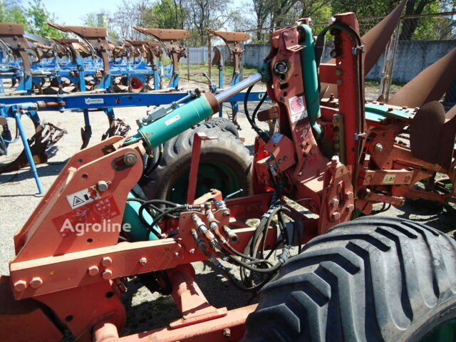 Красный Квернеланд Другая, объемом двигателя 0 л и пробегом 0 тыс. км за 22098 $, фото 9 на Automoto.ua