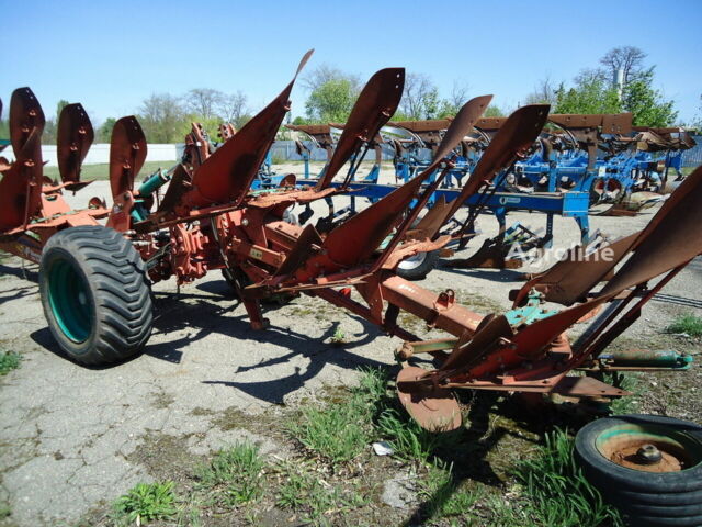 Красный Квернеланд Другая, объемом двигателя 0 л и пробегом 0 тыс. км за 22098 $, фото 8 на Automoto.ua