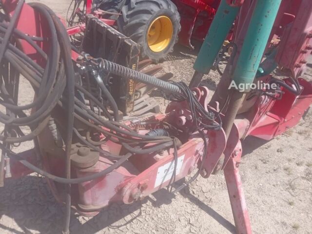 Красный Квернеланд Другая, объемом двигателя 0 л и пробегом 0 тыс. км за 19390 $, фото 15 на Automoto.ua