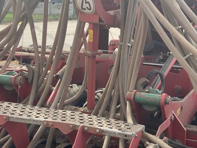 Красный Квернеланд Другая, объемом двигателя 0 л и пробегом 0 тыс. км за 33721 $, фото 3 на Automoto.ua