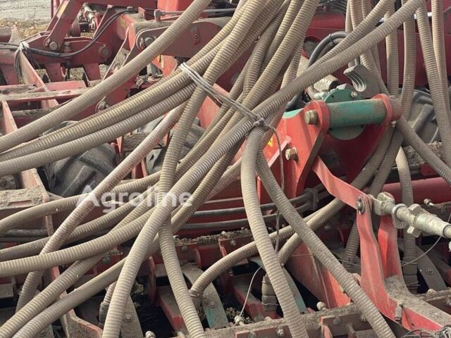 Красный Квернеланд Другая, объемом двигателя 0 л и пробегом 0 тыс. км за 33721 $, фото 6 на Automoto.ua