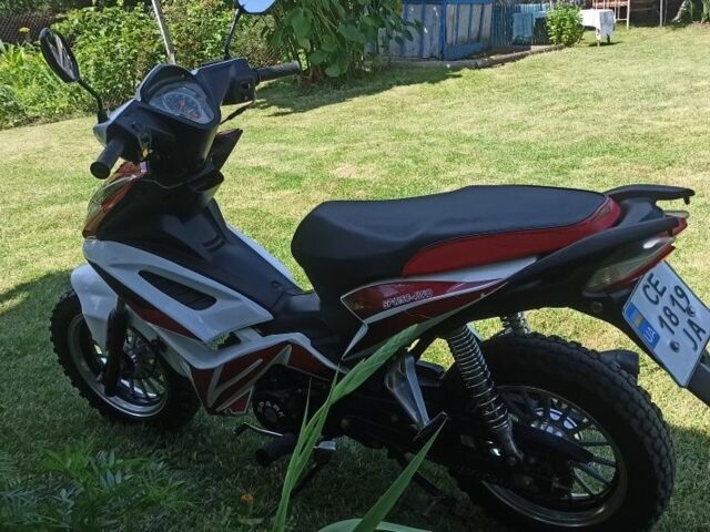 Кимко 3302, объемом двигателя 0.13 л и пробегом 0 тыс. км за 550 $, фото 3 на Automoto.ua