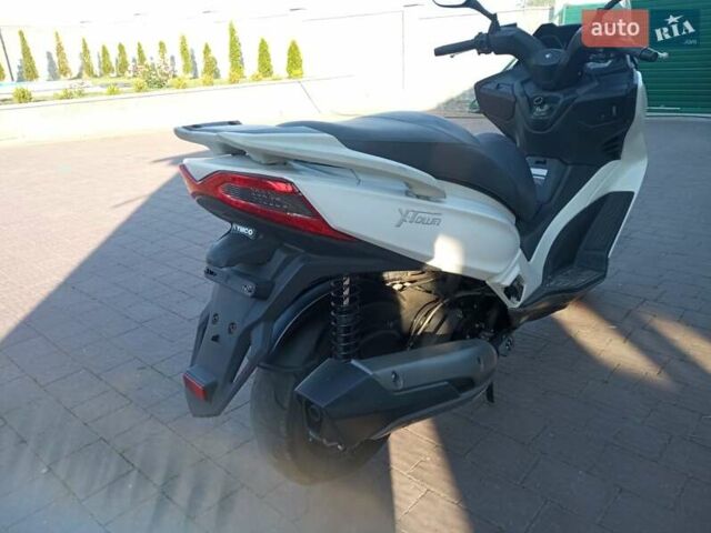 Белый Кимко ККсР, объемом двигателя 0.3 л и пробегом 8 тыс. км за 1350 $, фото 4 на Automoto.ua