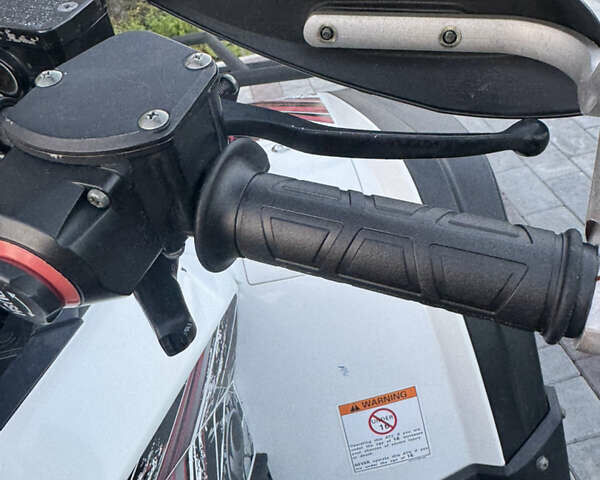 Кимко МКсЮ, объемом двигателя 0 л и пробегом 6 тыс. км за 7750 $, фото 28 на Automoto.ua