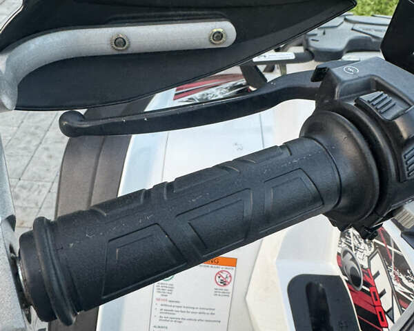 Кимко МКсЮ, объемом двигателя 0 л и пробегом 6 тыс. км за 7750 $, фото 27 на Automoto.ua