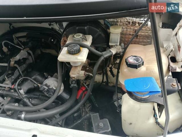 Белый ЛДВ Конвой, объемом двигателя 2.4 л и пробегом 250 тыс. км за 3700 $, фото 13 на Automoto.ua