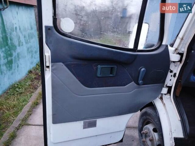 Білий ЛДВ Конвой, об'ємом двигуна 2.4 л та пробігом 200 тис. км за 3000 $, фото 1 на Automoto.ua