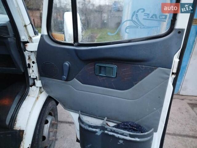 Білий ЛДВ Конвой, об'ємом двигуна 2.4 л та пробігом 200 тис. км за 3000 $, фото 4 на Automoto.ua