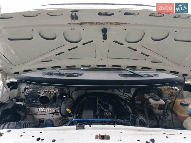 Белый ЛДВ Конвой, объемом двигателя 2.4 л и пробегом 250 тыс. км за 3700 $, фото 9 на Automoto.ua