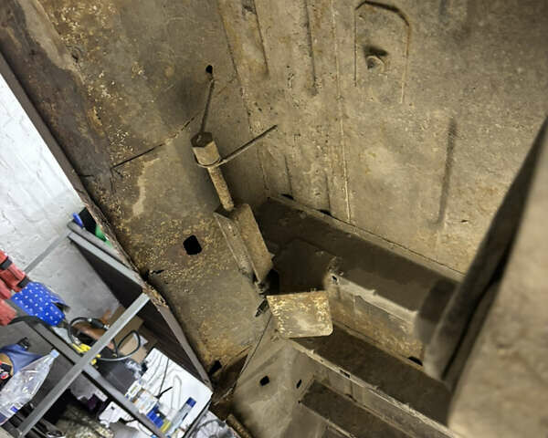 Белый ЛДВ Конвой, объемом двигателя 2.5 л и пробегом 180 тыс. км за 2600 $, фото 12 на Automoto.ua