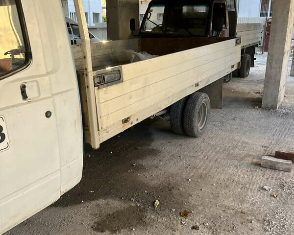 Білий ЛДВ Конвой вант., об'ємом двигуна 2.4 л та пробігом 80 тис. км за 4700 $, фото 1 на Automoto.ua