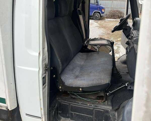 Белый ЛДВ Конвой груз., объемом двигателя 2.4 л и пробегом 430 тыс. км за 3200 $, фото 10 на Automoto.ua