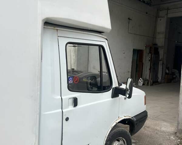 Белый ЛДВ Конвой груз., объемом двигателя 2.4 л и пробегом 430 тыс. км за 3200 $, фото 2 на Automoto.ua