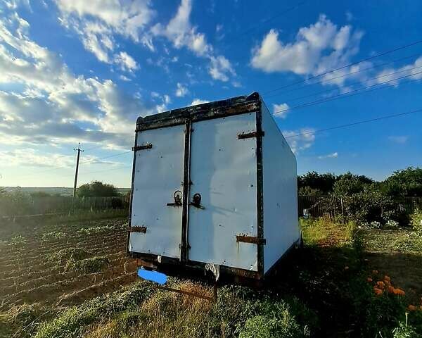 ЛДВ Конвой груз., объемом двигателя 2.4 л и пробегом 300 тыс. км за 2000 $, фото 2 на Automoto.ua