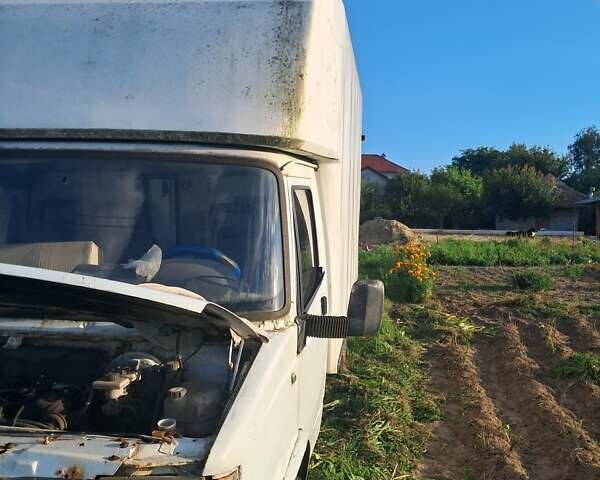 ЛДВ Конвой груз., объемом двигателя 2.4 л и пробегом 300 тыс. км за 2000 $, фото 1 на Automoto.ua