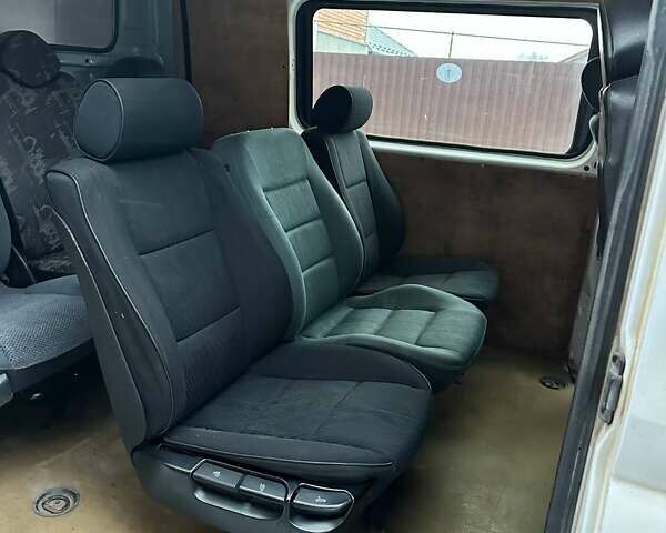 Белый ЛДВ Максус, объемом двигателя 2.5 л и пробегом 660 тыс. км за 3700 $, фото 15 на Automoto.ua