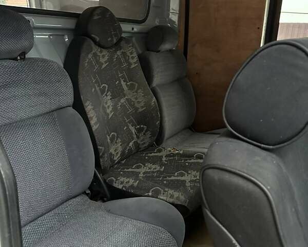 Белый ЛДВ Максус, объемом двигателя 2.5 л и пробегом 660 тыс. км за 3700 $, фото 16 на Automoto.ua