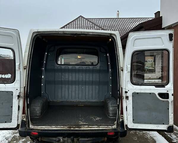 Белый ЛДВ Максус, объемом двигателя 2.5 л и пробегом 660 тыс. км за 3700 $, фото 7 на Automoto.ua