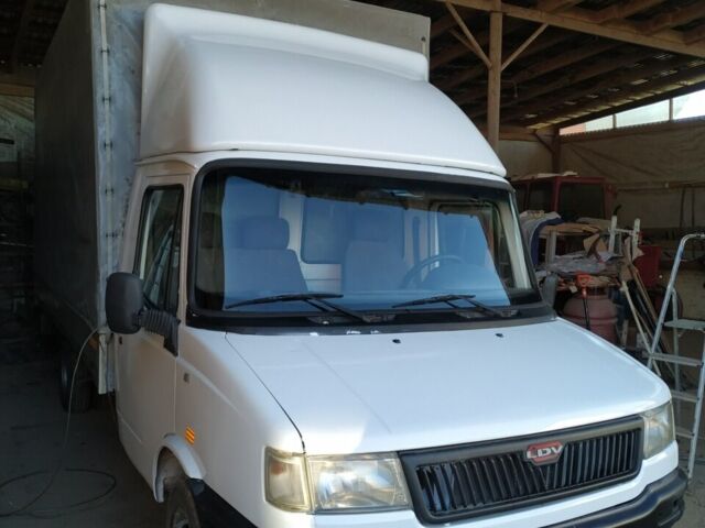 Білий ЛДВ Maxus, об'ємом двигуна 2.4 л та пробігом 350 тис. км за 5500 $, фото 1 на Automoto.ua