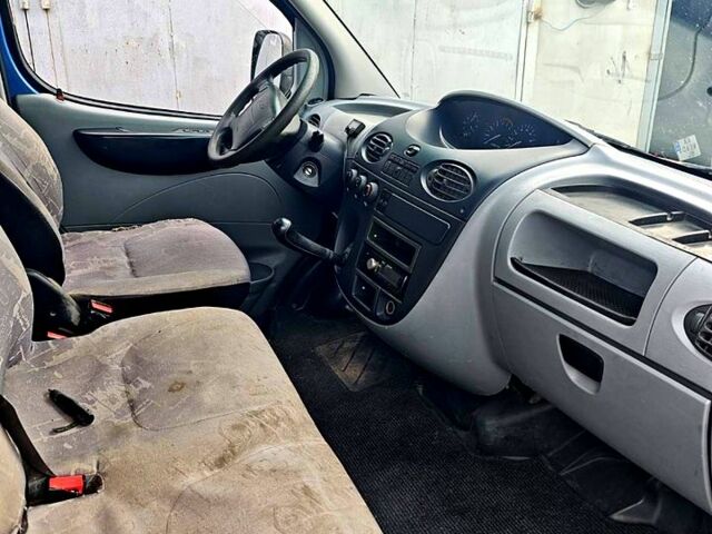 Синий ЛДВ Максус, объемом двигателя 2.5 л и пробегом 230 тыс. км за 4800 $, фото 2 на Automoto.ua