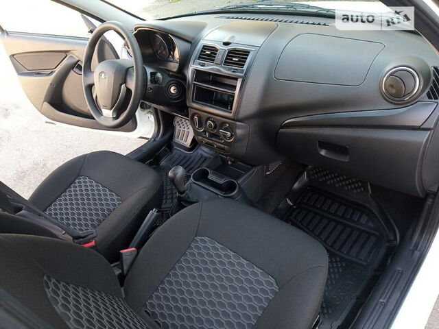 Лада 2190, объемом двигателя 1.6 л и пробегом 2 тыс. км за 6612 $, фото 10 на Automoto.ua