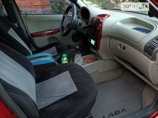 Червоний Лада Каліна, об'ємом двигуна 1.6 л та пробігом 132 тис. км за 2800 $, фото 3 на Automoto.ua