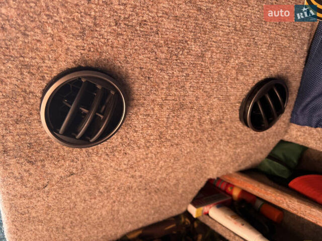 Білий Ладога 2М, об'ємом двигуна 1.6 л та пробігом 250 тис. км за 15600 $, фото 43 на Automoto.ua