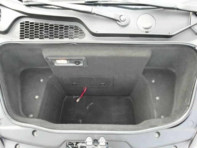 Білий Ламборджині Хуракан, об'ємом двигуна 5.2 л та пробігом 80 тис. км за 105000 $, фото 13 на Automoto.ua