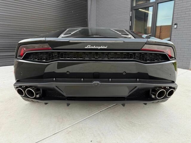 Чорний Ламборджині Хуракан, об'ємом двигуна 5.2 л та пробігом 75 тис. км за 58000 $, фото 4 на Automoto.ua