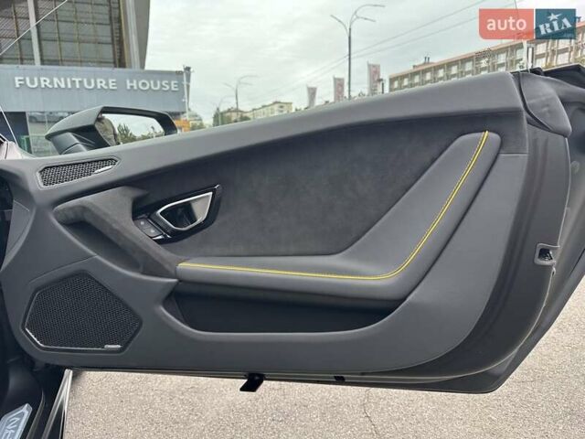 Чорний Ламборджині Хуракан, об'ємом двигуна 5.2 л та пробігом 1 тис. км за 440000 $, фото 30 на Automoto.ua