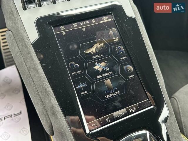 Чорний Ламборджині Хуракан, об'ємом двигуна 5.2 л та пробігом 1 тис. км за 440000 $, фото 44 на Automoto.ua