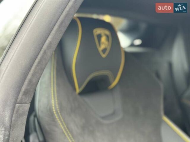 Чорний Ламборджині Хуракан, об'ємом двигуна 5.2 л та пробігом 1 тис. км за 440000 $, фото 37 на Automoto.ua