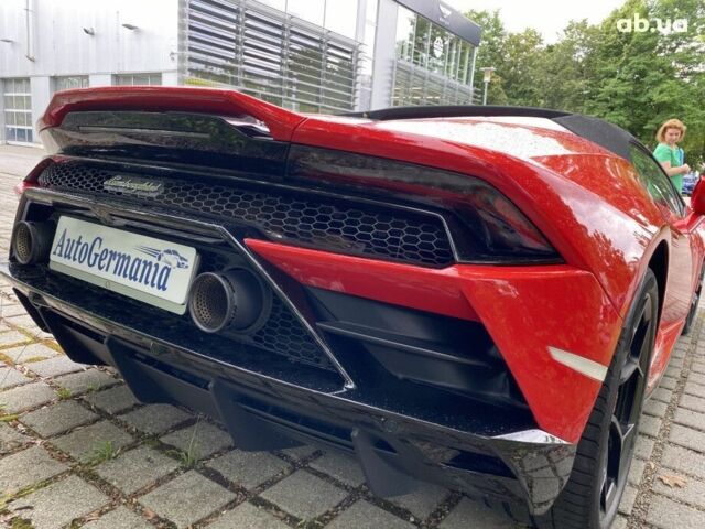 Красный Ламборджини Хуракан, объемом двигателя 12.58 л и пробегом 1 тыс. км за 324410 $, фото 4 на Automoto.ua