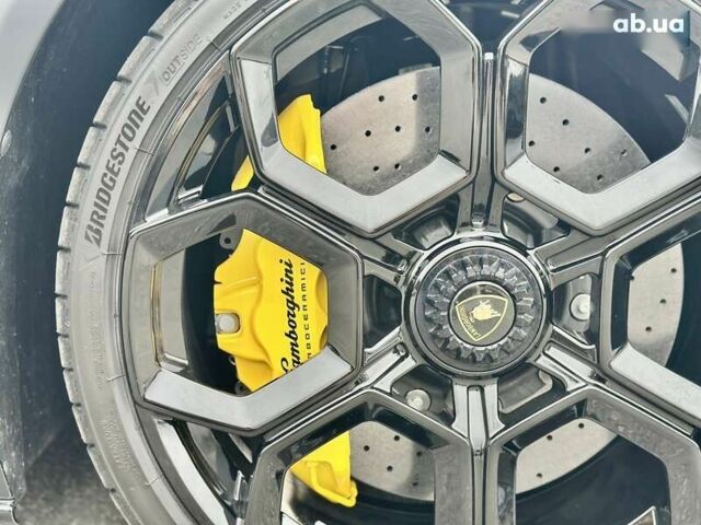 Ламборджини Хуракан, объемом двигателя 5.2 л и пробегом 1 тыс. км за 440000 $, фото 5 на Automoto.ua