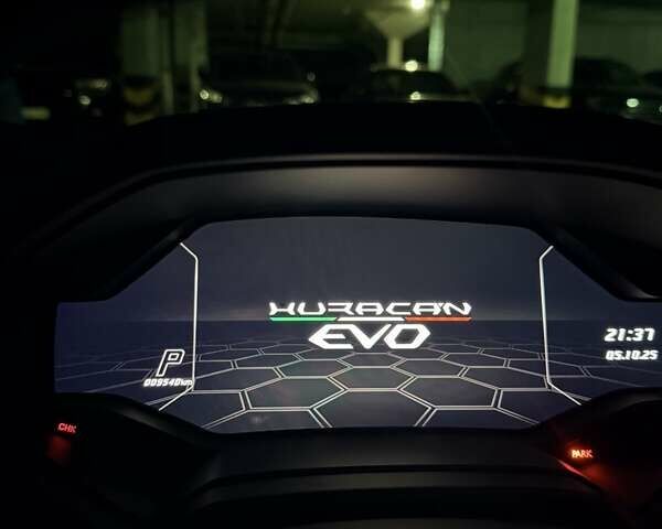 Ламборджини Хуракан 2020 в Киеве на Automoto.ua Желтый Ламборджини Хуракан, объемом двигателя 5.2 л и пробегом 9 тыс. км за 299000 $, фото 8 на Automoto.ua