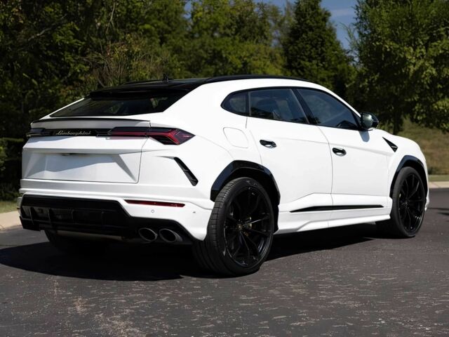 Белый Ламборджини Урус, объемом двигателя 4 л и пробегом 42 тыс. км за 128000 $, фото 4 на Automoto.ua