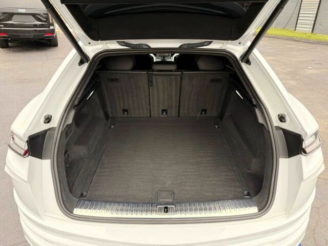 Білий Ламборджині Урус, об'ємом двигуна 4 л та пробігом 39 тис. км за 97500 $, фото 13 на Automoto.ua