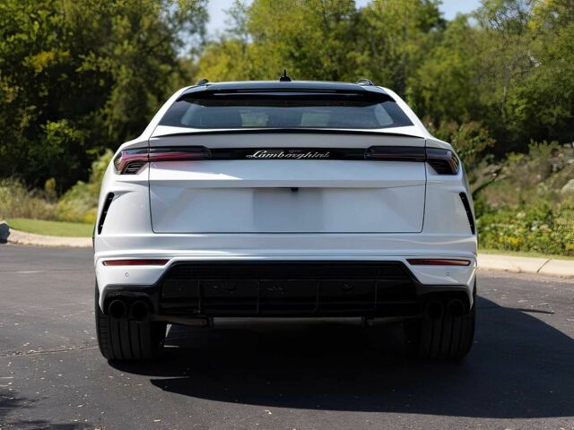 Белый Ламборджини Урус, объемом двигателя 4 л и пробегом 42 тыс. км за 128000 $, фото 5 на Automoto.ua