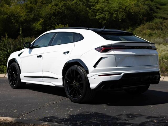 Белый Ламборджини Урус, объемом двигателя 4 л и пробегом 42 тыс. км за 128000 $, фото 6 на Automoto.ua