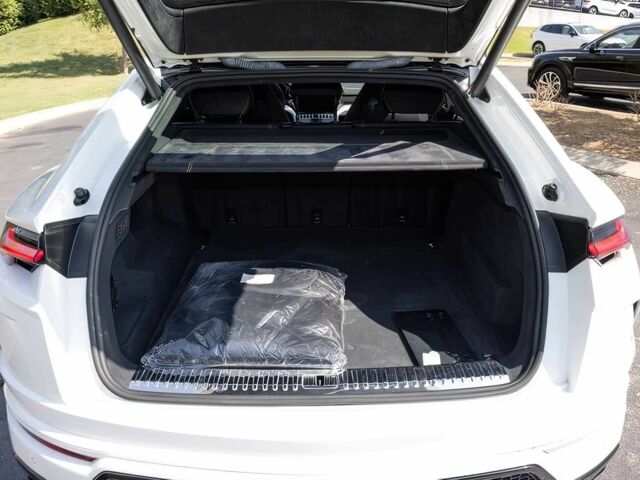 Белый Ламборджини Урус, объемом двигателя 4 л и пробегом 42 тыс. км за 128000 $, фото 15 на Automoto.ua