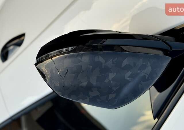 Белый Ламборджини Урус, объемом двигателя 4 л и пробегом 7 тыс. км за 349000 $, фото 53 на Automoto.ua