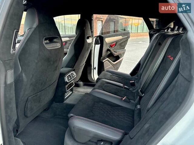 Белый Ламборджини Урус, объемом двигателя 4 л и пробегом 7 тыс. км за 349000 $, фото 81 на Automoto.ua